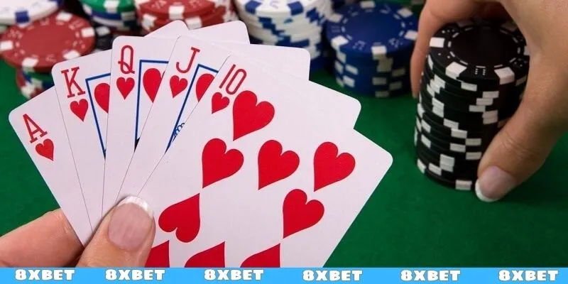 Phỏm 8XBET - Chiến thuật thắng đỉnh cao